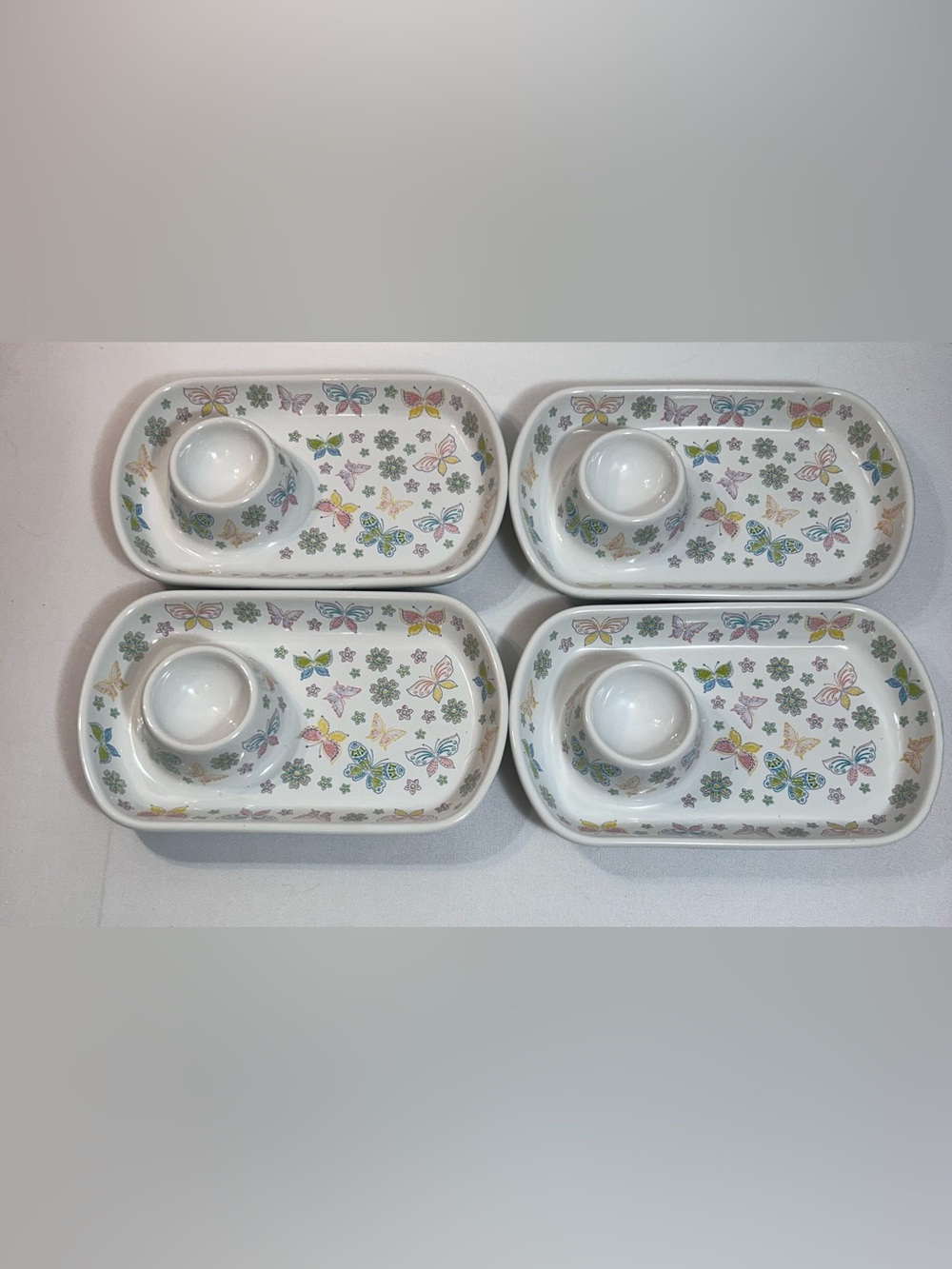 Temp-Tations by Tara‎ White Ceramic Snack Tray Set of 4 Flutter- Butterflies